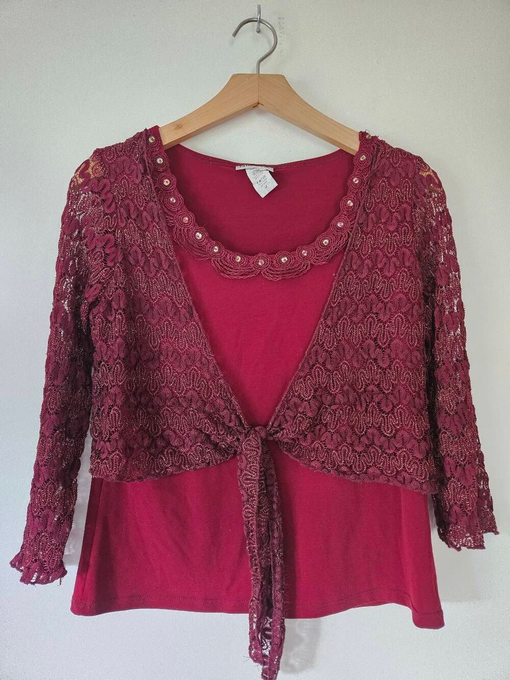 Nicola Lace Tie Front Layered Top Burgundy Embellished 3/4 Sleeve Women's Medium